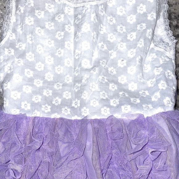Lilac and Ruffle - Picture 3 of 6